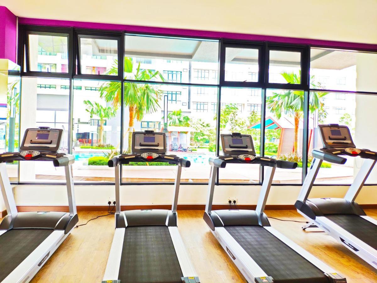 Netflix# Conezion Ioi Resort City By Salaam Suites Putrajaya Exterior foto