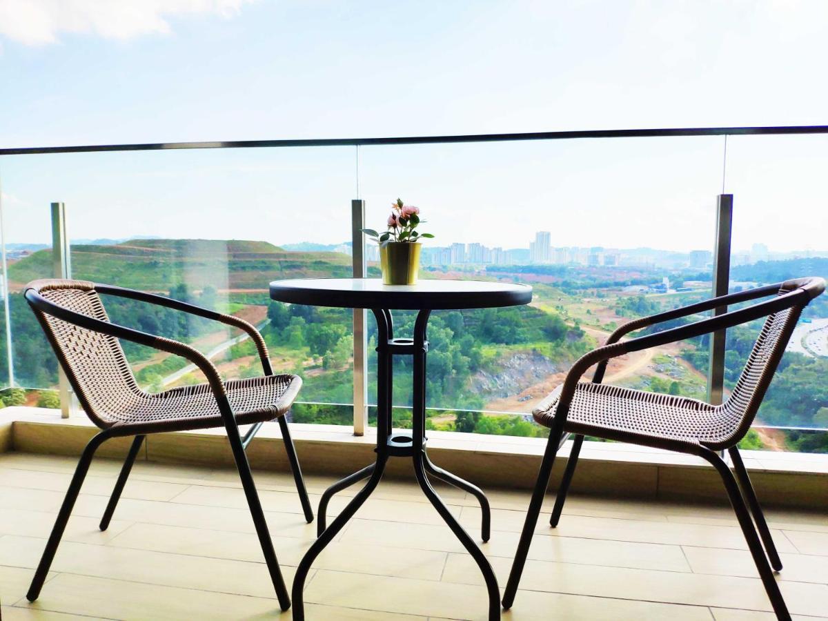 Netflix# Conezion Ioi Resort City By Salaam Suites Putrajaya Exterior foto