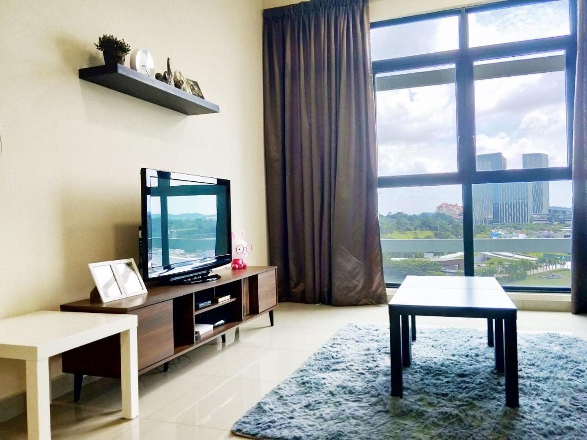 Netflix# Conezion Ioi Resort City By Salaam Suites Putrajaya Exterior foto