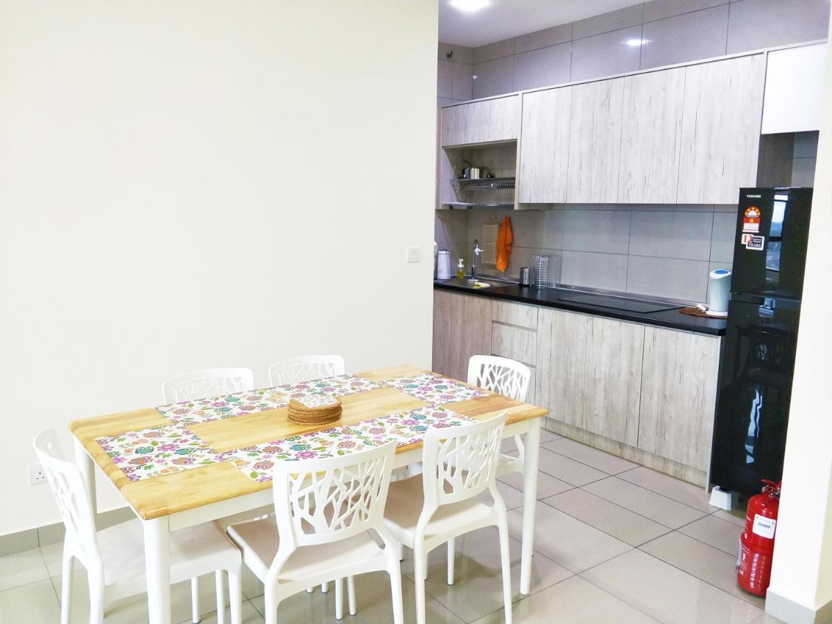 Netflix# Conezion Ioi Resort City By Salaam Suites Putrajaya Exterior foto